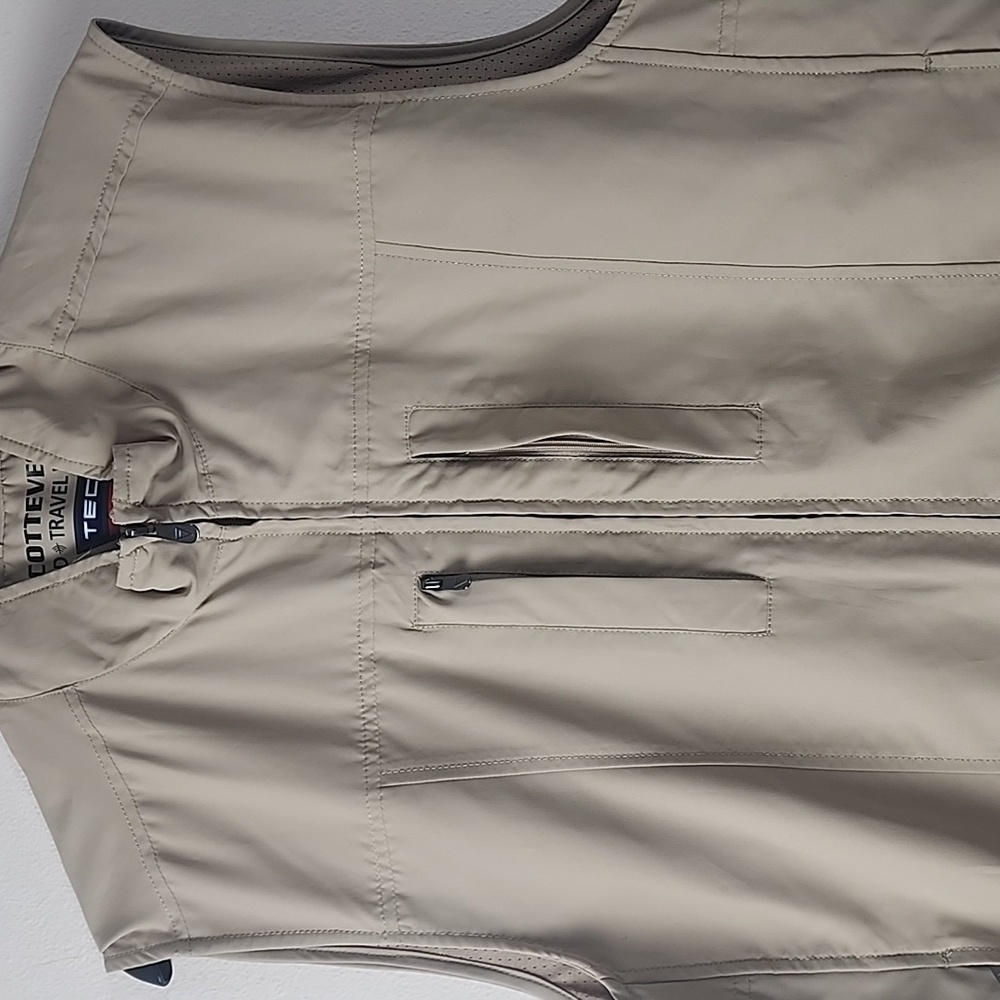 Scottevest RFID Travel Vest. - Picture 5 of 15